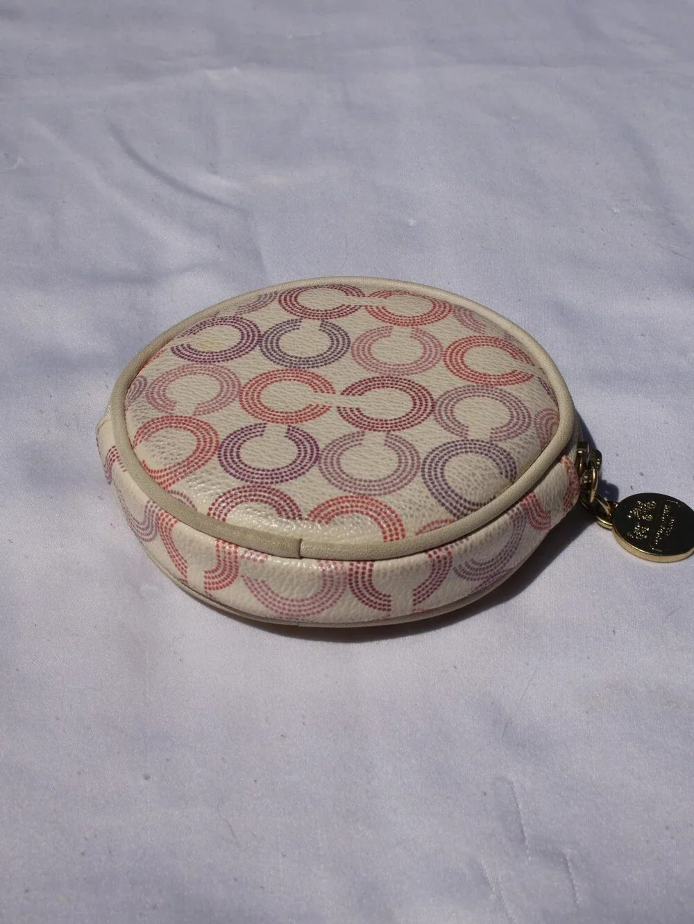 Coach Zip Coin Pouch Cream Round Cosmetic with Pink & Purple C Pattern Vintage